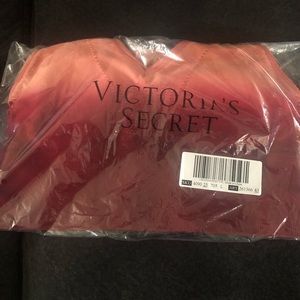 Victoria secret pink seamless sports crop